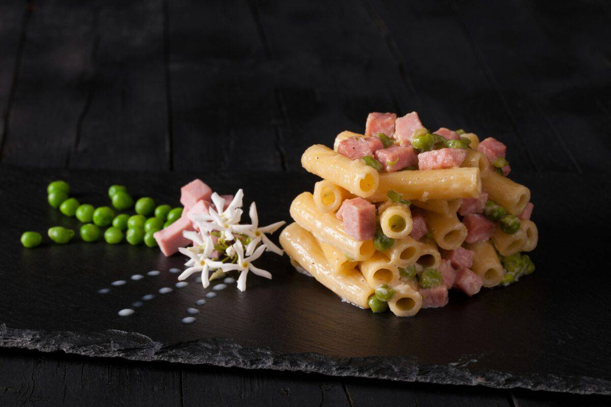 Pâtes aux pois et au jambon